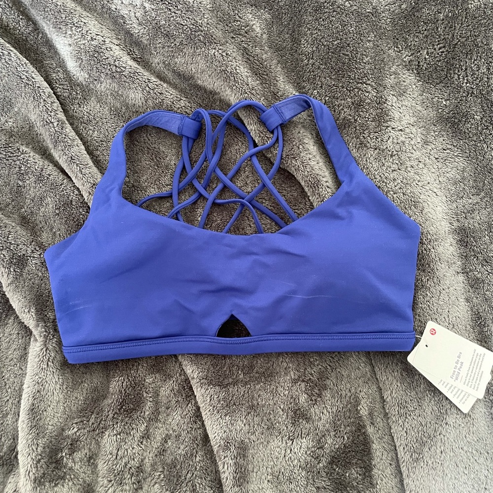 NWT Lululemon Free to be Wild *Peak bra size 6